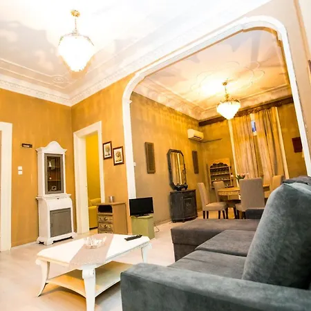 Manor House *